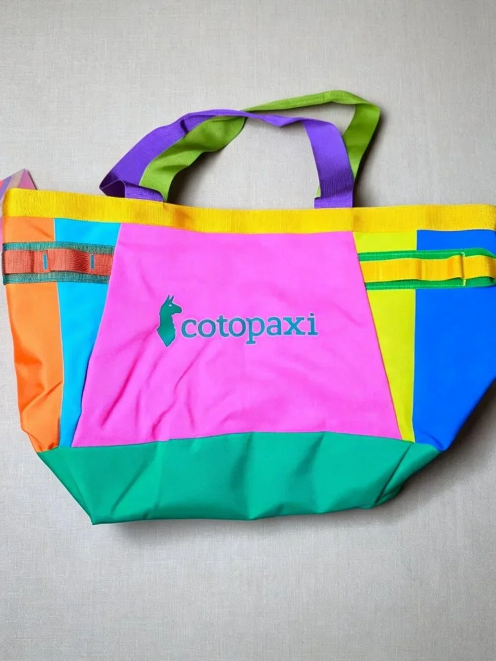 cotopaxi spacious 30l